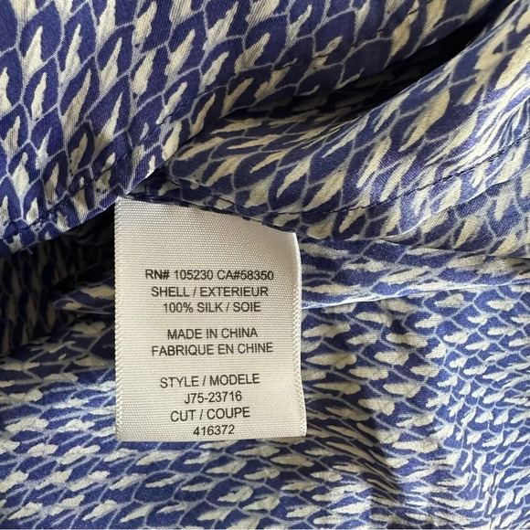 Joie Silk Top Blue and White Geometric Print Popover Shirt Blouse Size XS - Picture 7 of 7